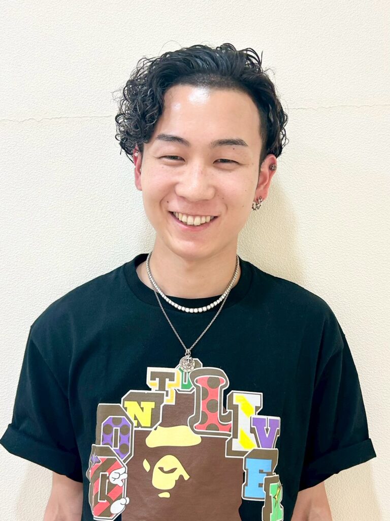 岡崎 秀星
